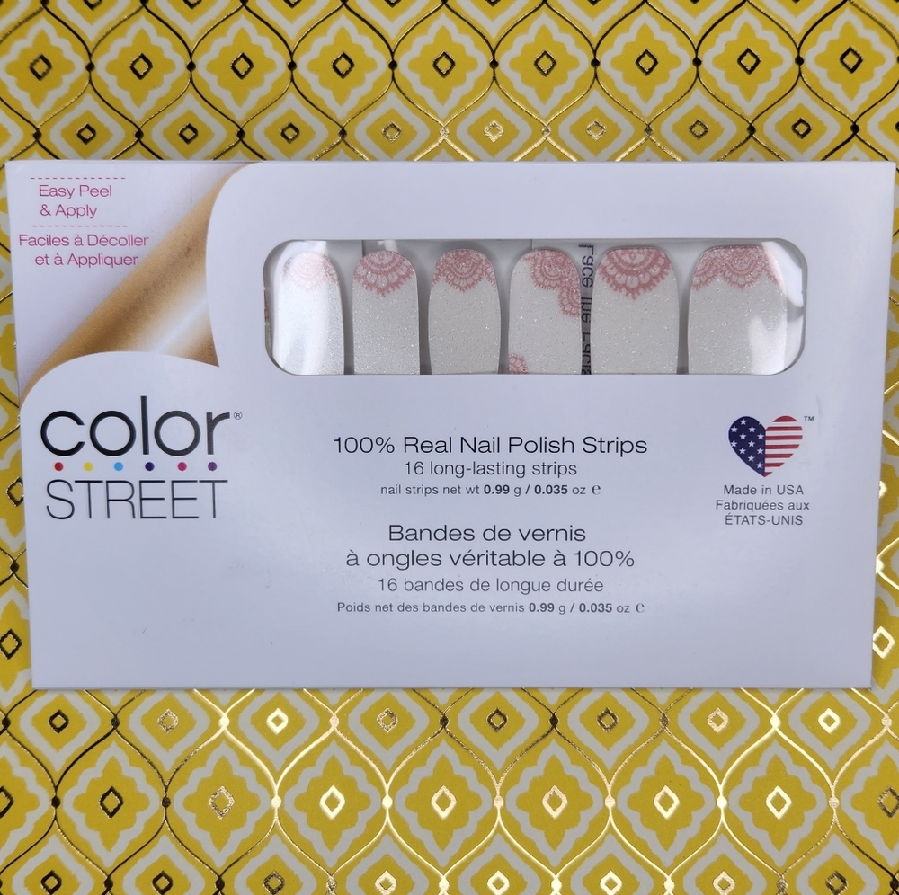 Color Street - Lace the Facts